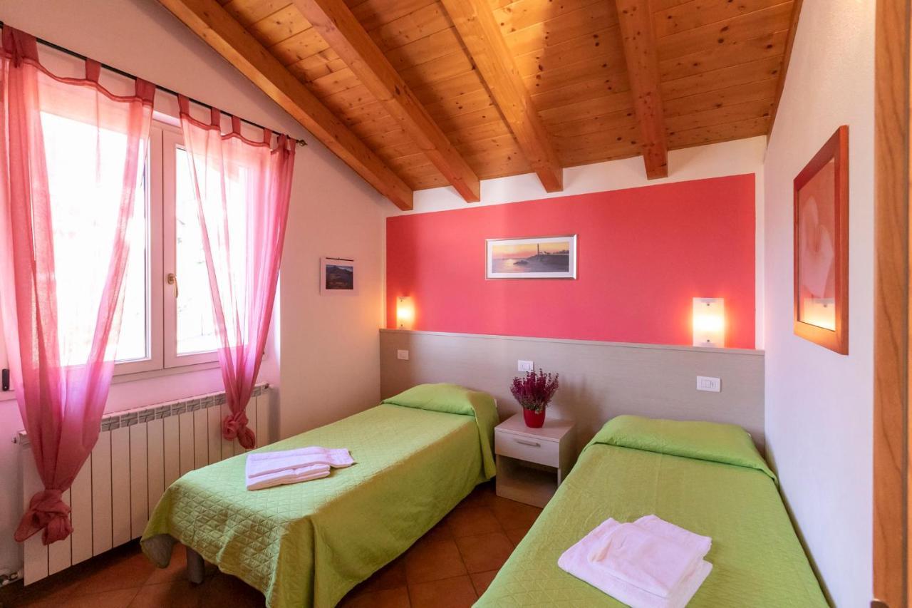 Ferienwohnung La Collina Degli Ulivi Vercana Exterior foto